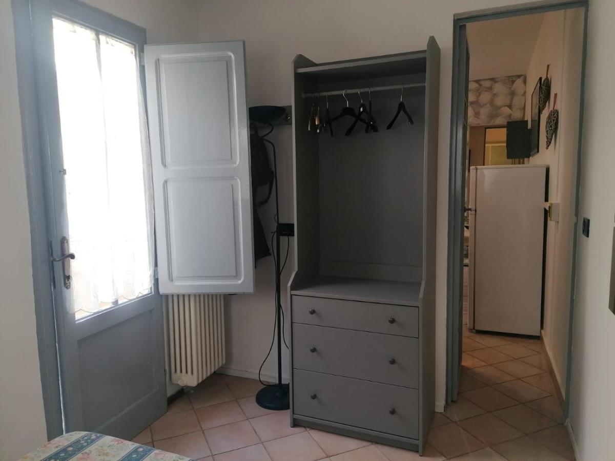 La Casina Giramondo di Ele Viareggio Esterno foto